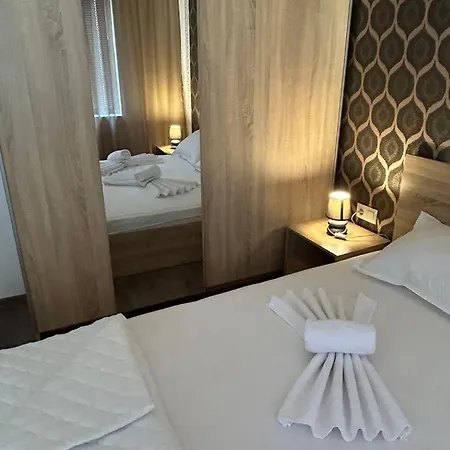 Alex - алекс Apartment Pomorie